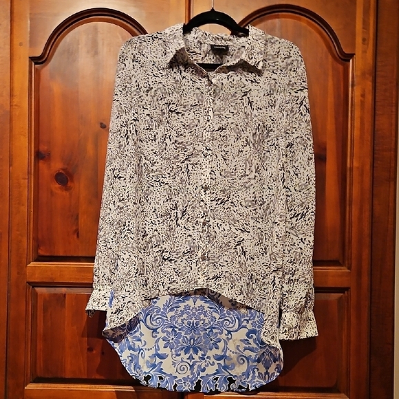 Nicole Miller Black, White, & Blue Animal Print/mixed Print Button Up, Sz M - Picture 1 of 8